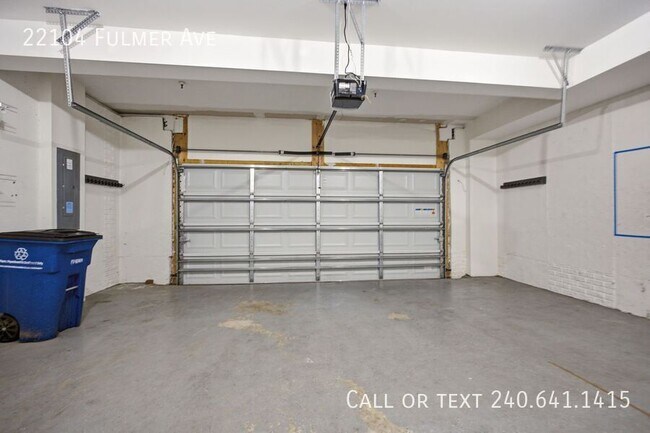 Building Photo - 22104 Fulmer Ave