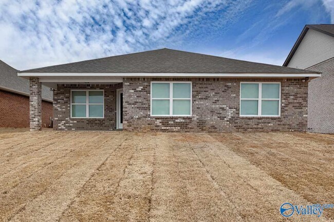 Building Photo - 381 McCollum Rd