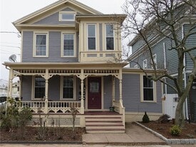 Building Photo - 25 Clark St