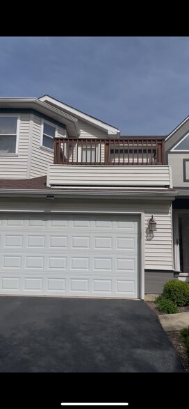 Primary Photo - 301 Inner Circle Dr