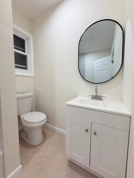 Building Photo - 356 Carnegie Pl