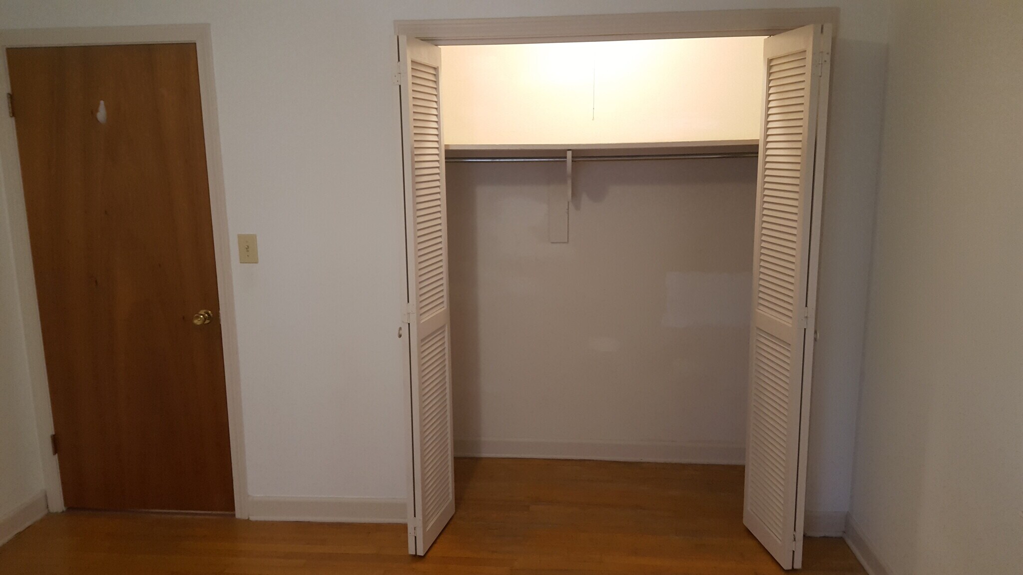 Bed Room - 102 Clemson St