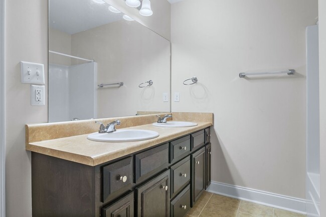 Building Photo - 112 Senah Dr