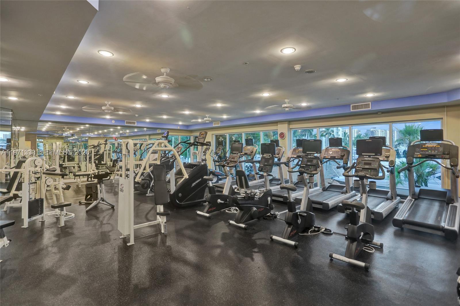 Building Photo - 3370 Hidden Bay Dr