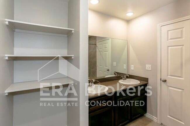 Building Photo - 2328 Duntov Dr