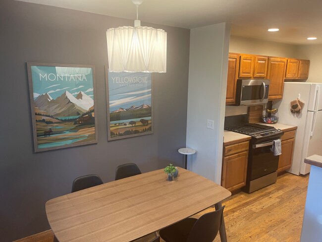 Building Photo - 2938 Warbler Way
