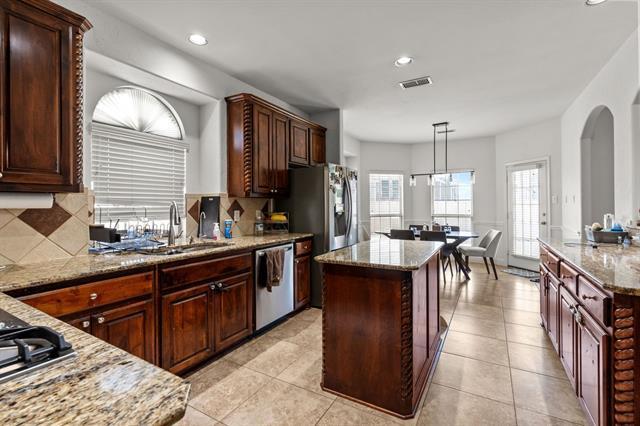 Building Photo - 3524 Hutch Dr