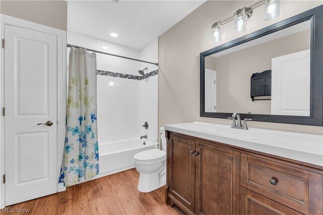 Building Photo - 1151 Bryce Ave