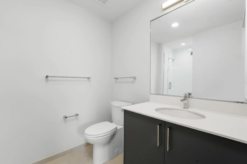 Building Photo - 1129 W Erie St