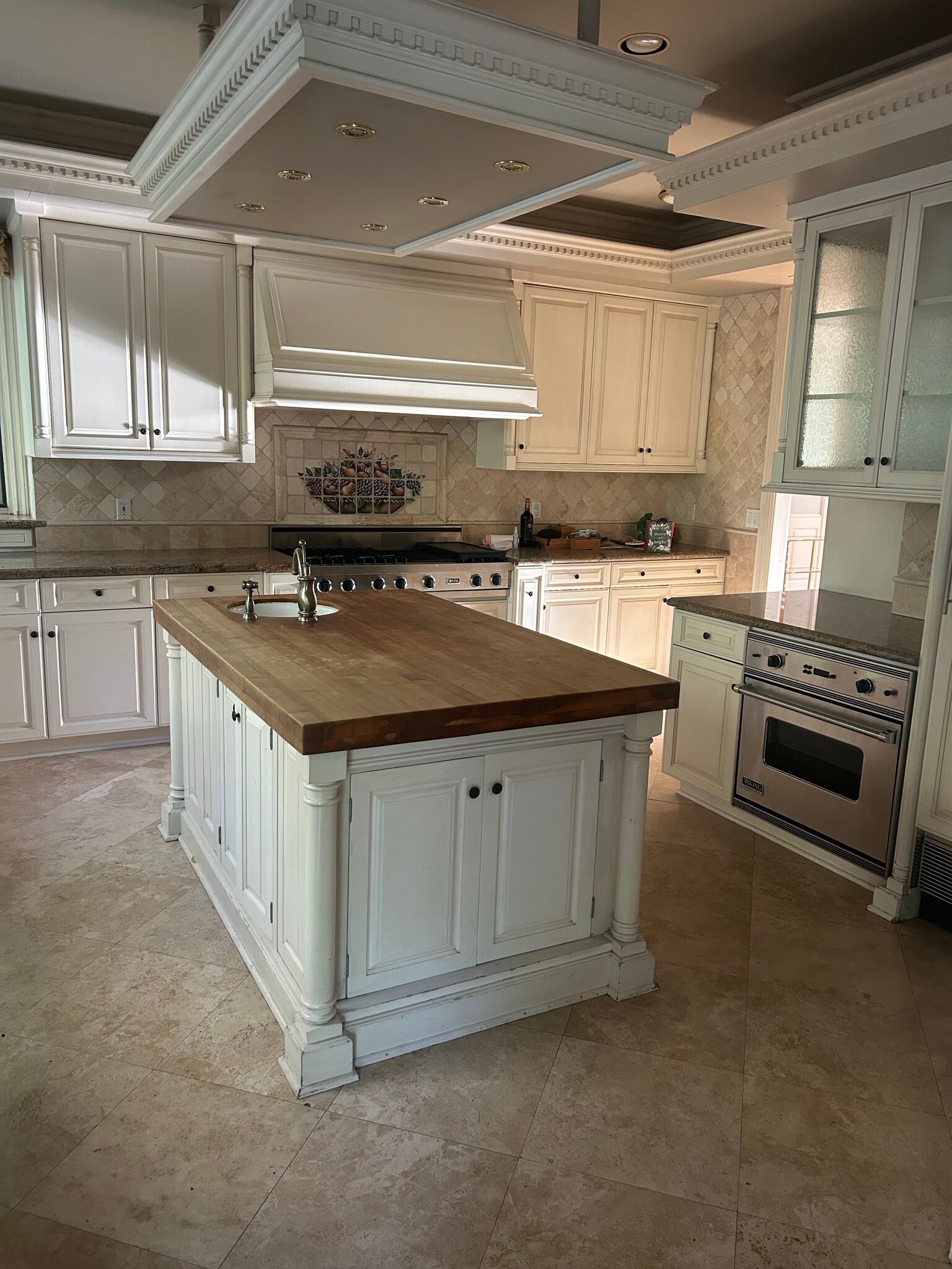 Building Photo - 1400 Calle del Jonella