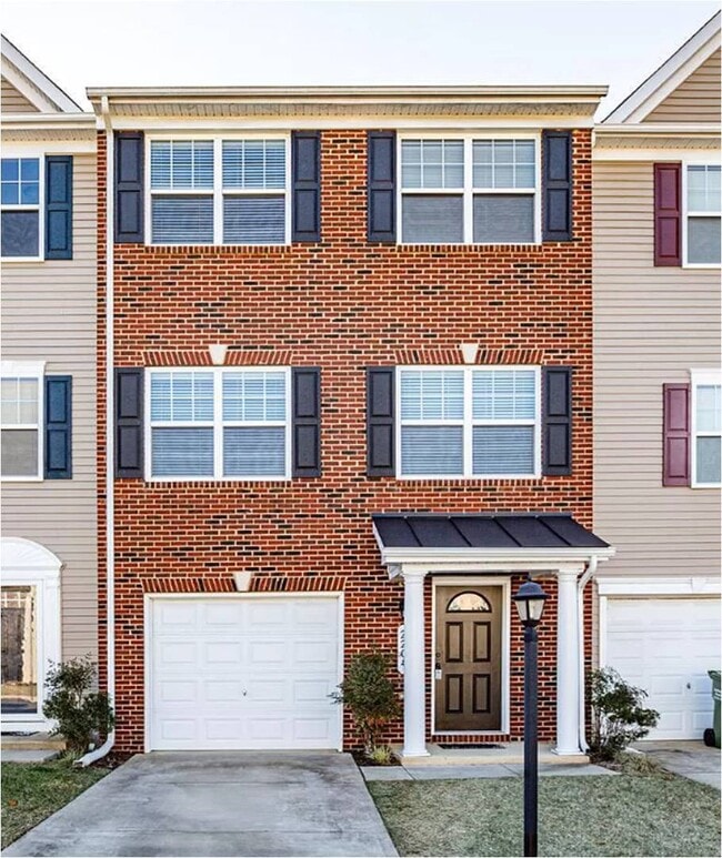 Building Photo - 2204 Mallard Landing Dr