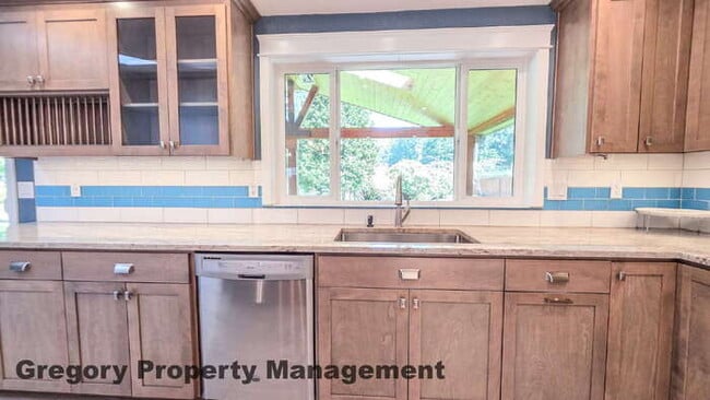 Building Photo - First Time Rental! Newly Remodeled 3bed 2bath Super clean home in top condition. Just under 1 acr...