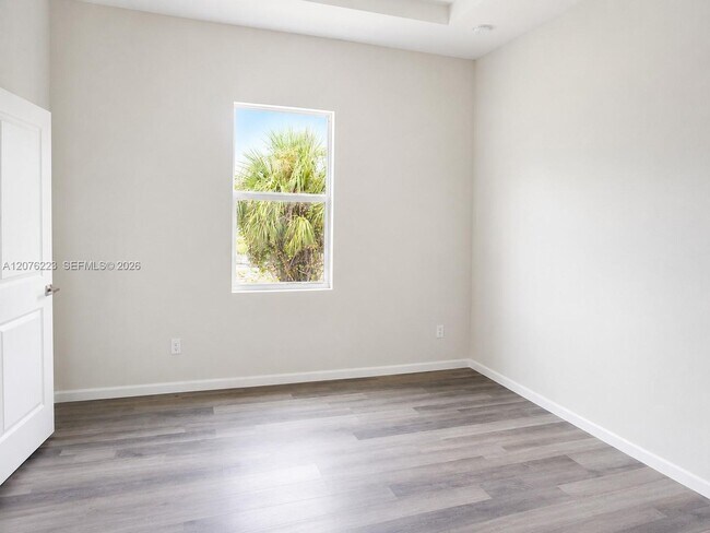 Building Photo - 1109 Kraft St