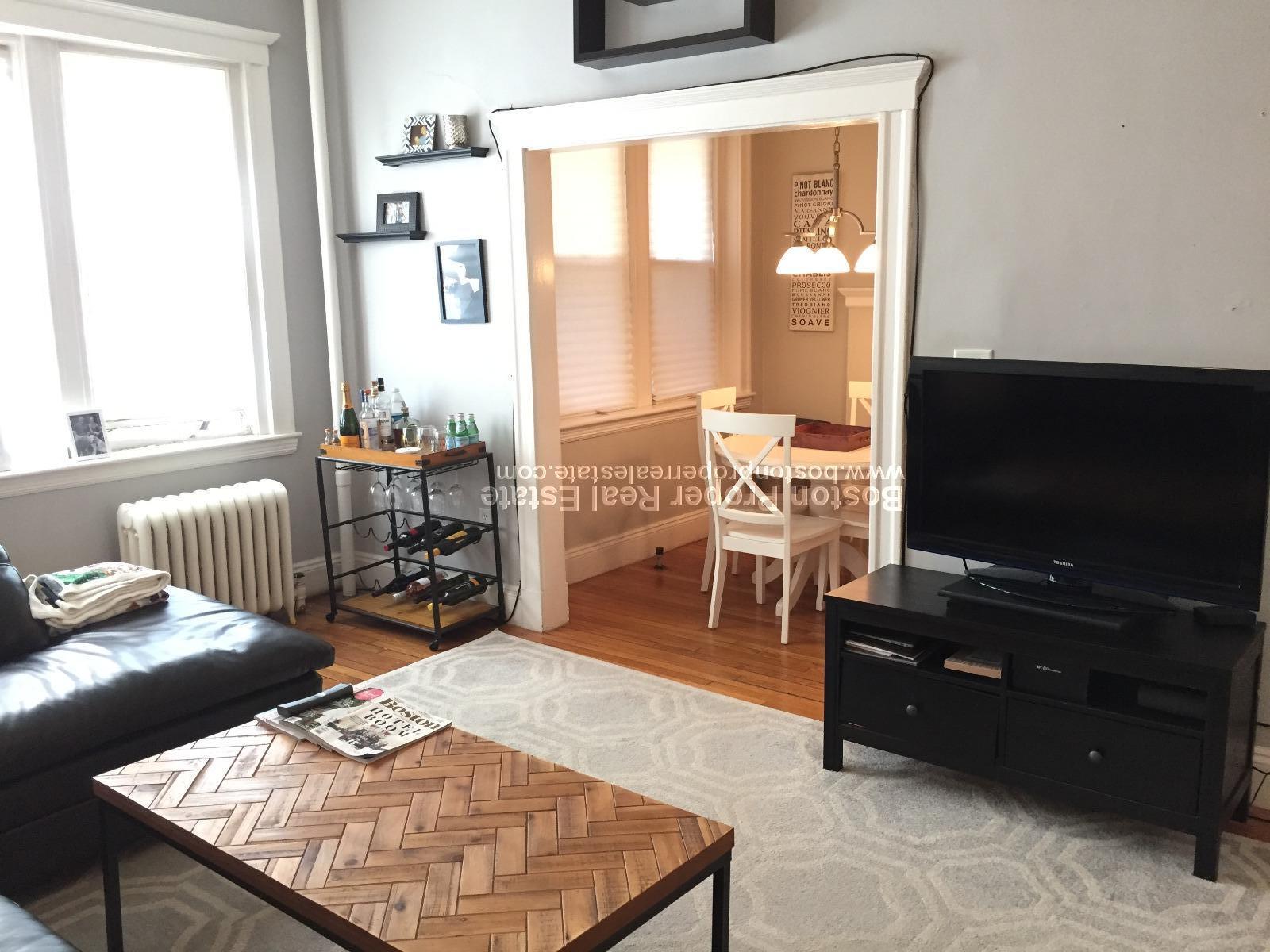 Building Photo - 70 Fenway