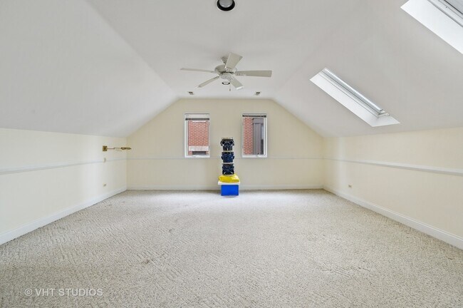 Building Photo - 1644 McGovern St