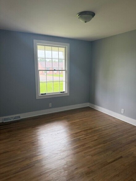 Building Photo - 2407 O Brien Dr
