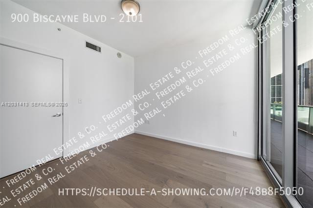 Building Photo - 900 Biscayne Blvd