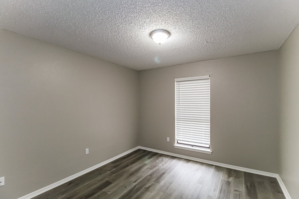 Building Photo - 6628 Brookdale Dr