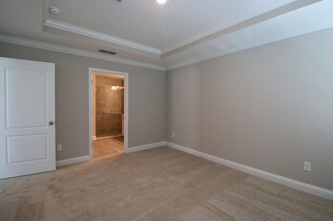 Building Photo - 42 Huesca Ct
