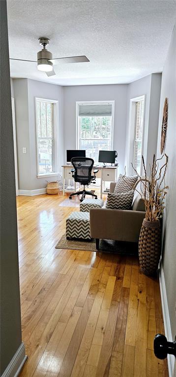 Building Photo - 1147 Delaney Ave