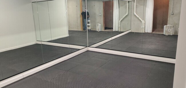 Building Photo - 5 bd, 3 ba house SW Columbia, quick access to providence, just south of Rockbridge school