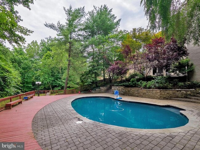 Building Photo - 6513 Kenhill Rd