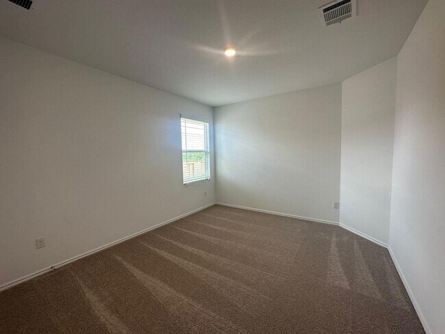 Building Photo - 1544 Marley
