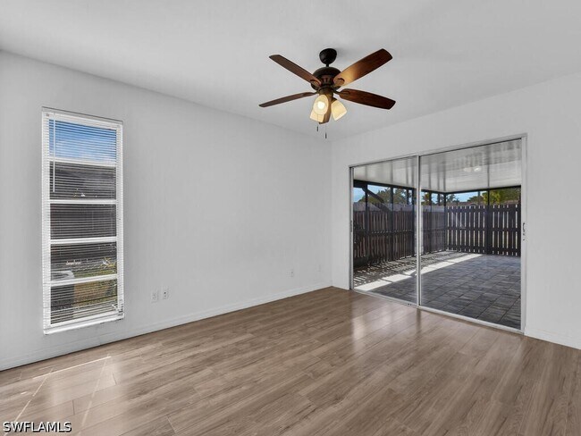Building Photo - 5620 Foxlake Dr