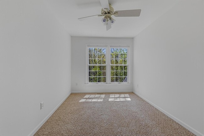 Building Photo - 1646 Stowe Rd