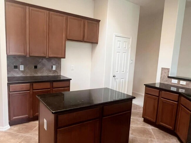 Building Photo - 27207 Sable Oaks Ln