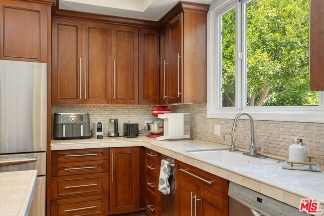 Building Photo - 24907 Marbella Ct