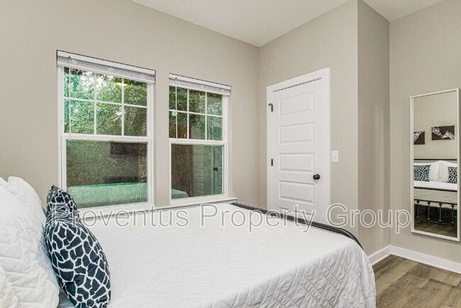 Building Photo - 1018 N D St