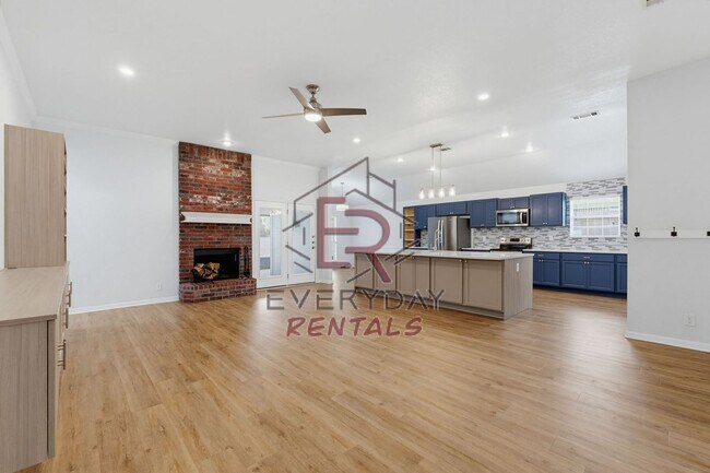 Building Photo - Beautifully renovated 5 Bedroom Home in Harker Heights!