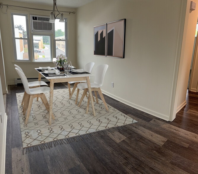 Building Photo - North Town Apartments