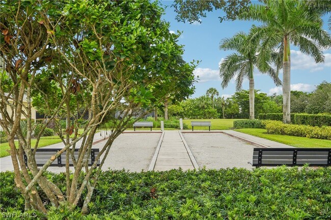 Building Photo - 1751 Alameda Dr