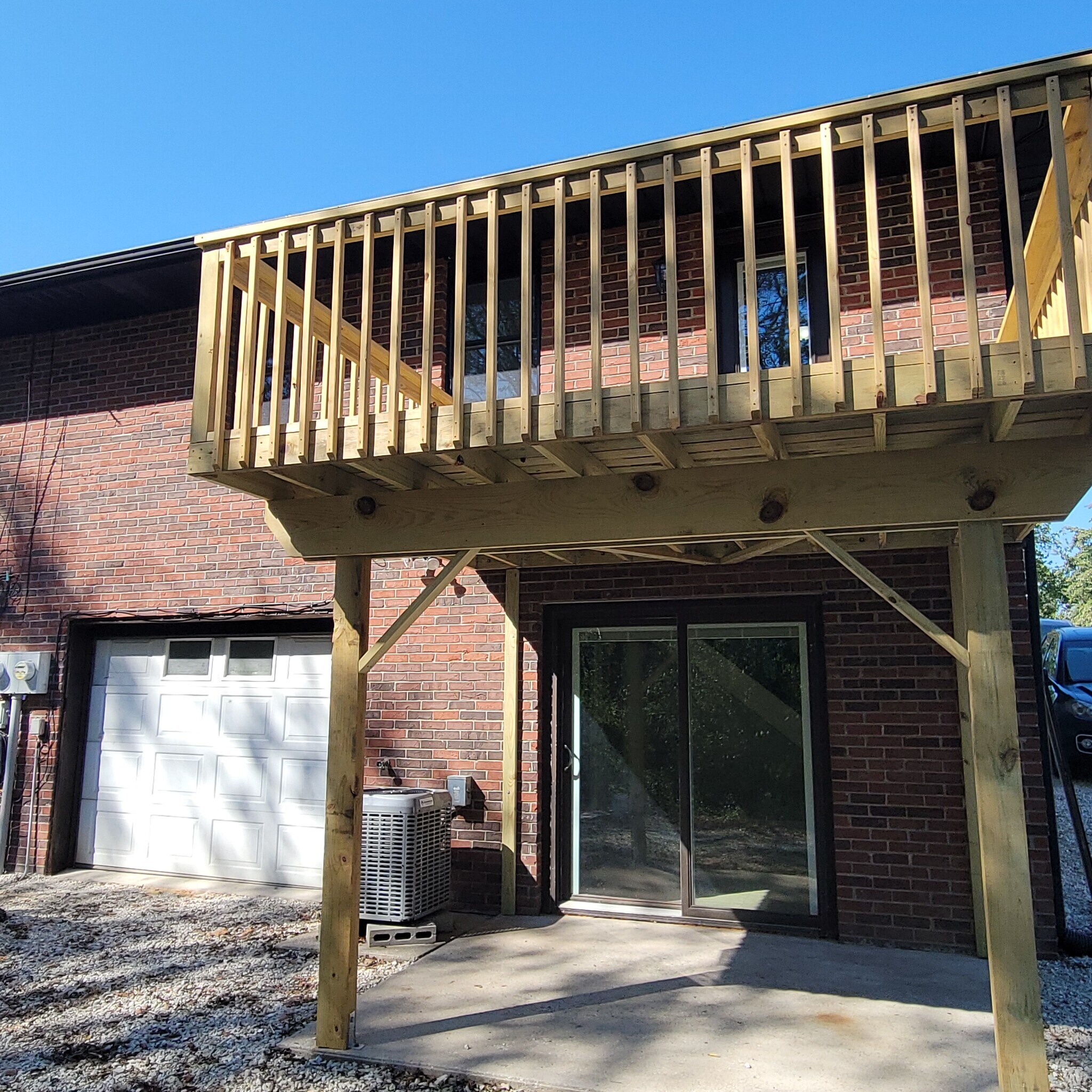Building Photo - 429 Hutton Ln