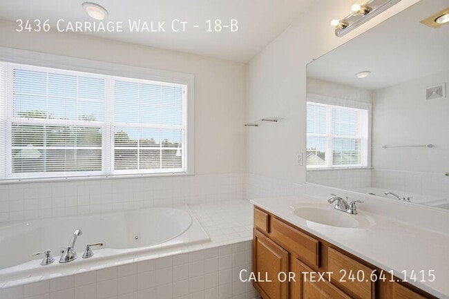 Building Photo - 3436 Carriage Walk Ct