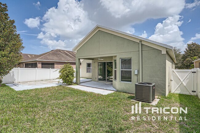 Building Photo - 7126 Forest Mere Dr