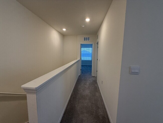Building Photo - 2188 Tay Wes Dr