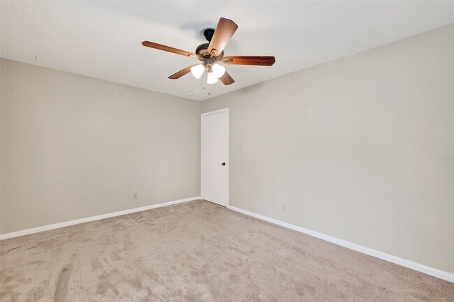 Building Photo - 18111 Shireoak Dr