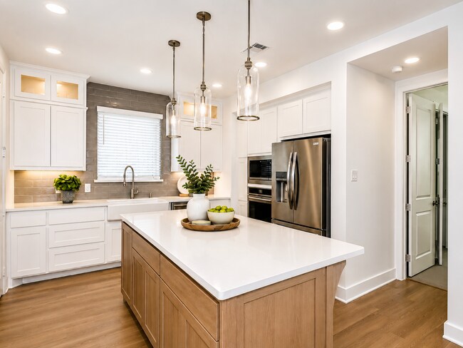 Building Photo - Newer Highland Home in Cambridge Crossing | Immaculate 4BR/3BA | Loft + Media Room | Rear Garage ...