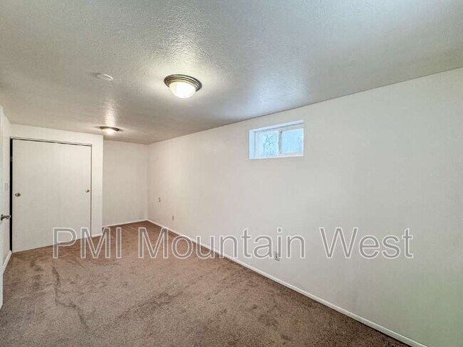Building Photo - 714 W 850 S