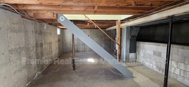 Building Photo - 4477 E Jewell Ave