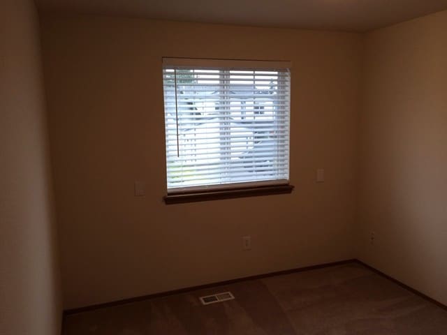 Building Photo - 1219 203rd Street Ct E