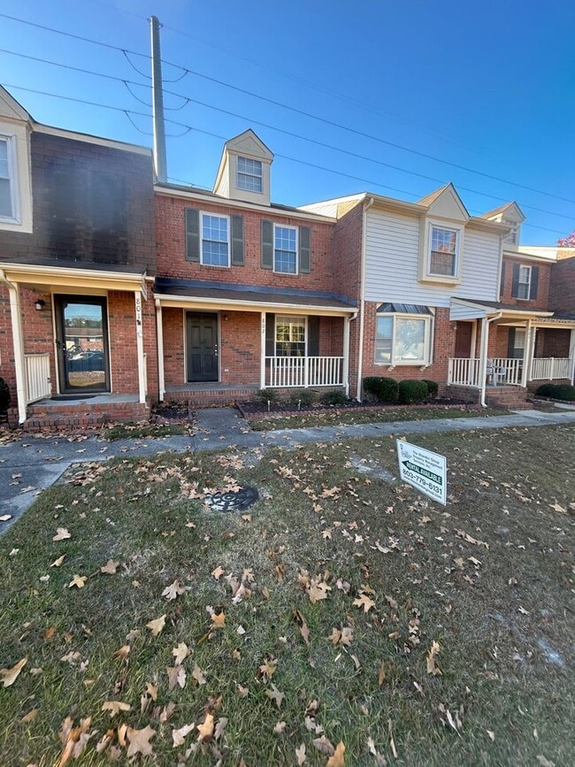 Building Photo - 940-802 Glenn Street, West Columbia, SC 29169