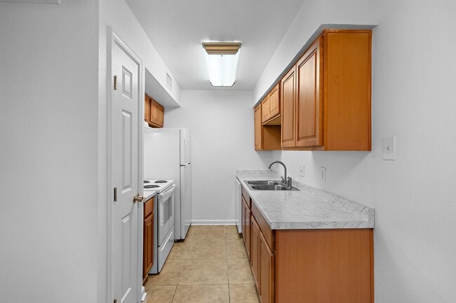 Building Photo - 2828 61st St