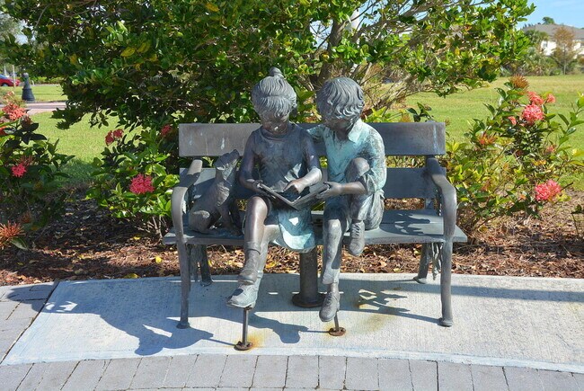 Building Photo - 2116 SE Eatonville Dr