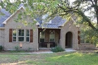 Building Photo - 1604 E Hickory Hill Rd
