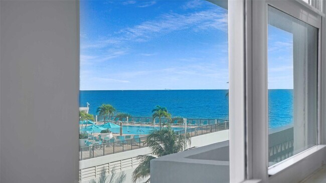 Building Photo - 4250 Galt Ocean Dr