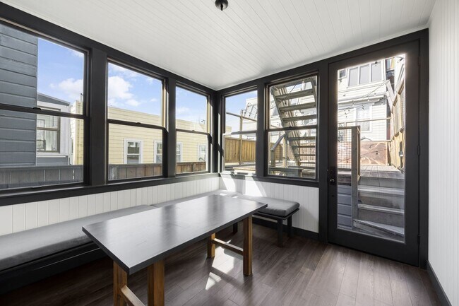 Building Photo - 558-560 Greenwich Street (1067r)